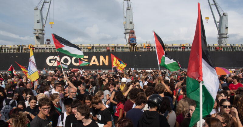 113 Ports Say: We Won't Work For War