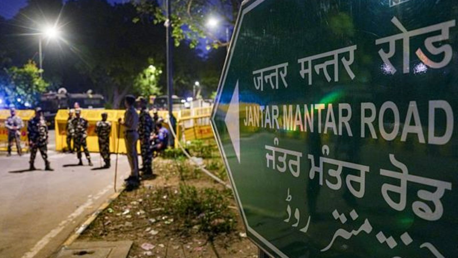 Delhi Police Kills Jantar Mantar 